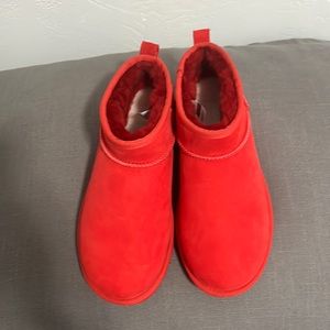 Red Ugg Ultra Minis NWOT
